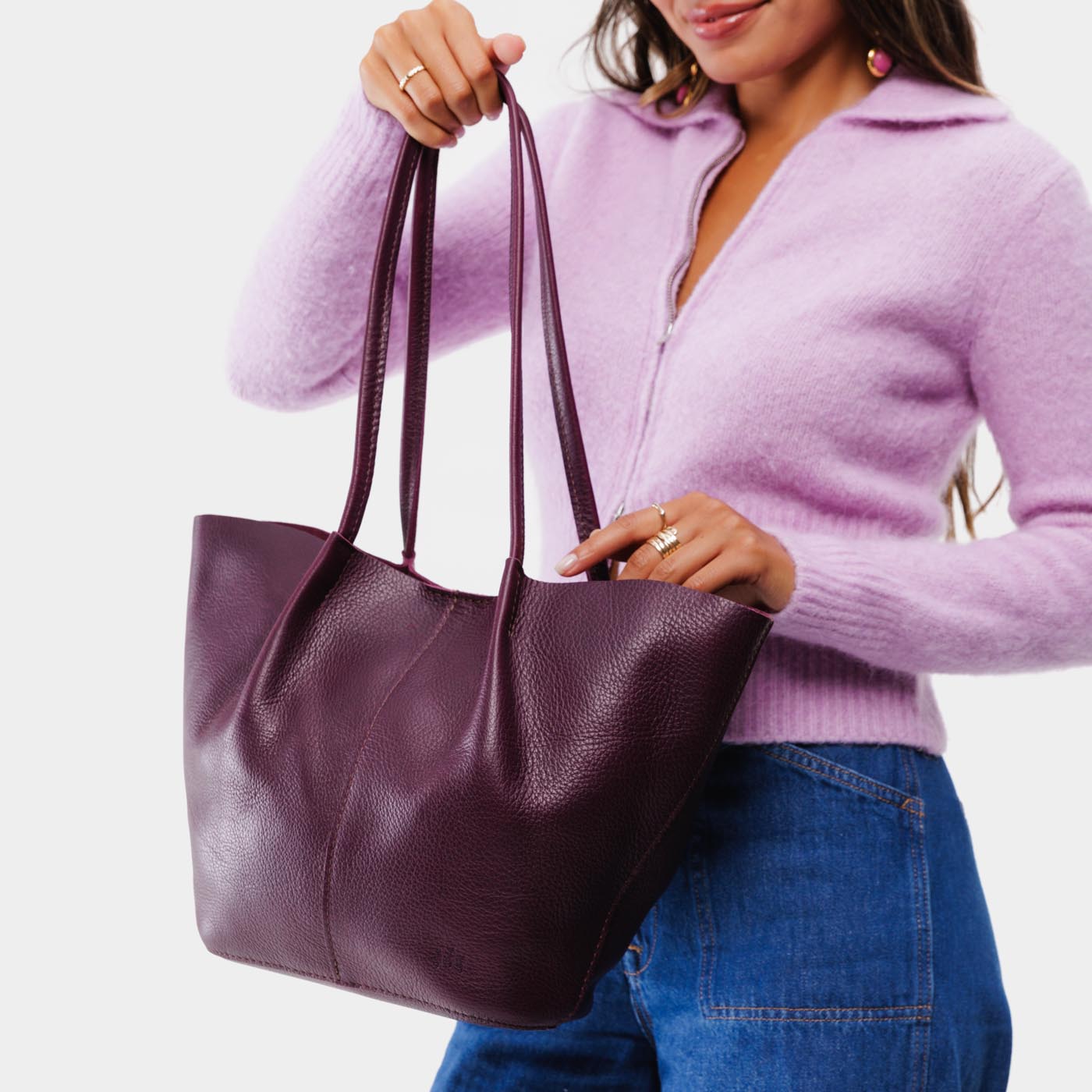 Almost Perfect' Devan Bucket Tote